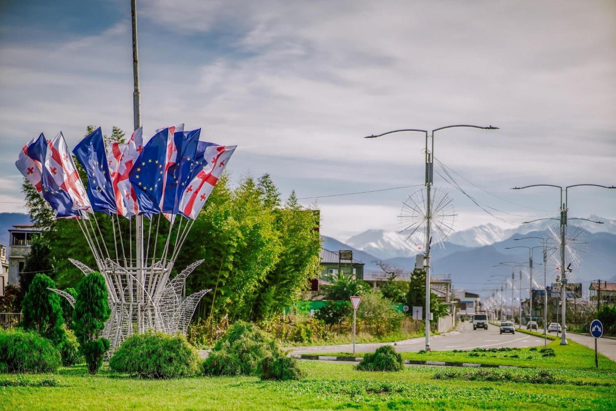 Batumi Orbi City Apart Hotel Luaran gambar